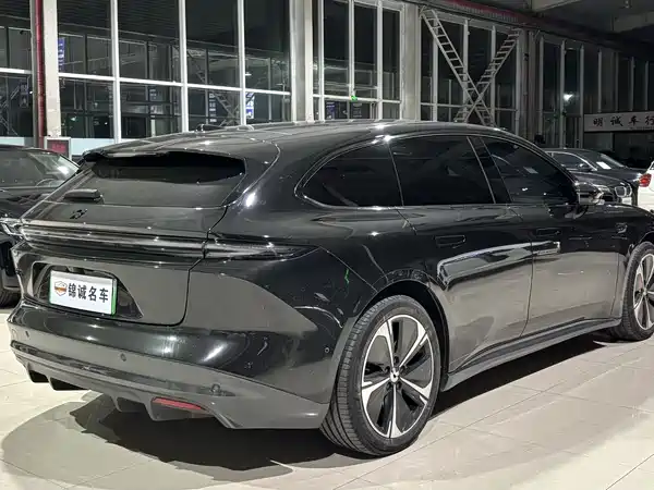 NIO ET5T 2025