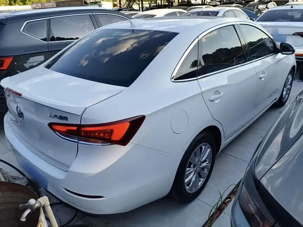 Buick Excelle 2020