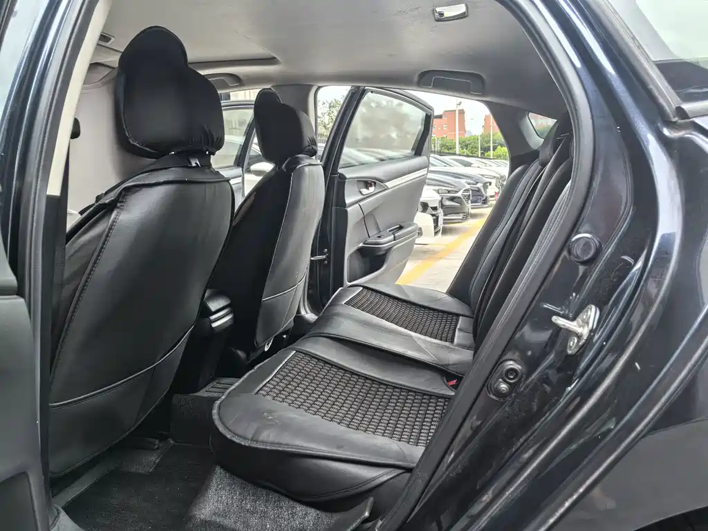 Honda Civic 2020 — фото 11