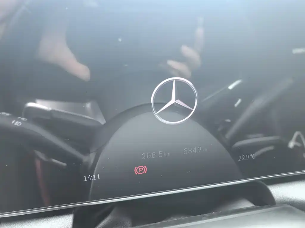 Mercedes-Benz GLC AMG 2025 — фото 7