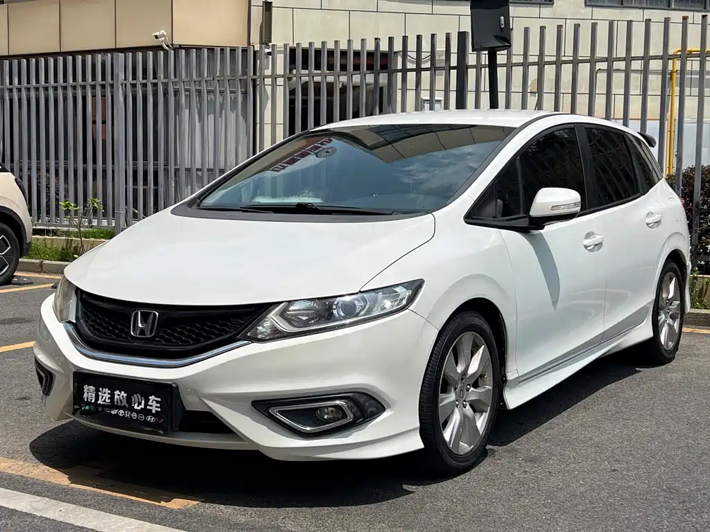 Honda Jade 2017 — фото 1