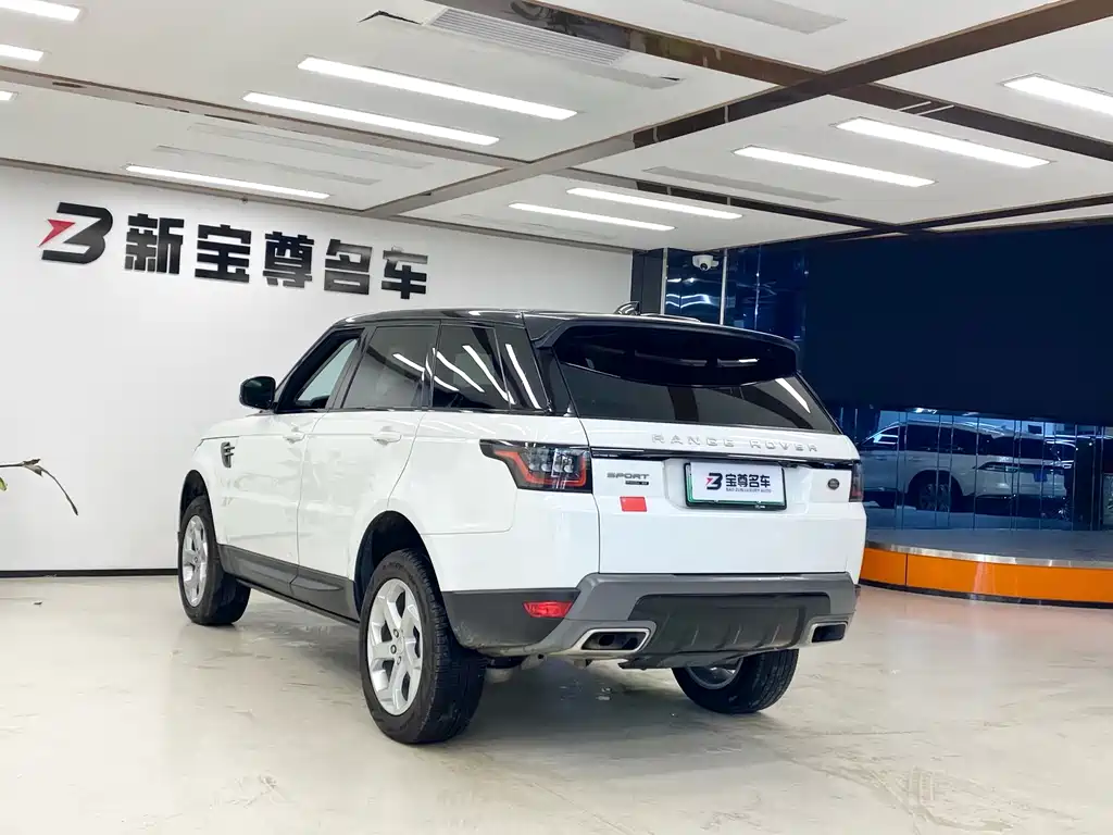 Land Rover Sport PHEV 2022 — фото 17