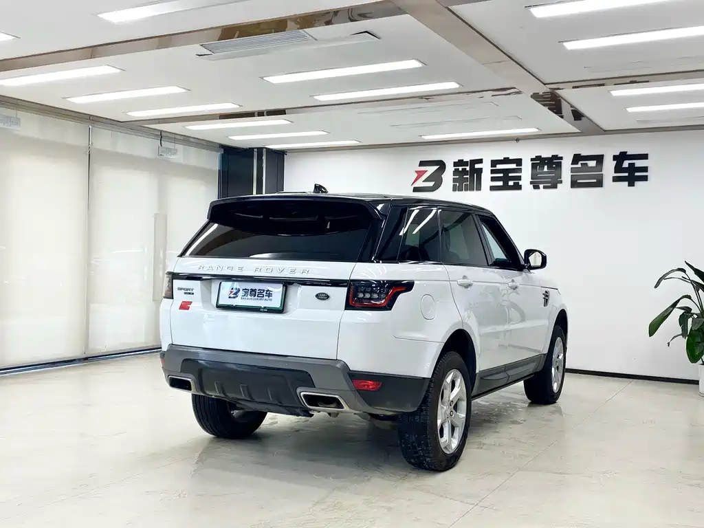 Land Rover Sport PHEV 2022 — фото 18