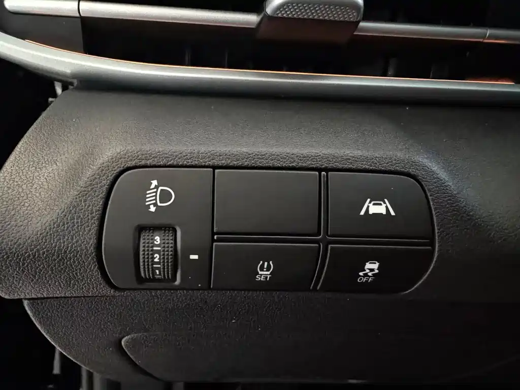 Hyundai Elantra 2022 — фото 13