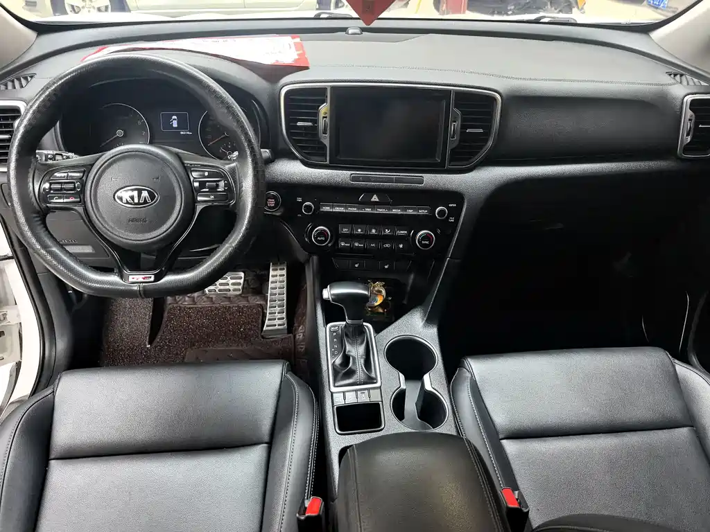 Kia KX5 2017 — фото 11