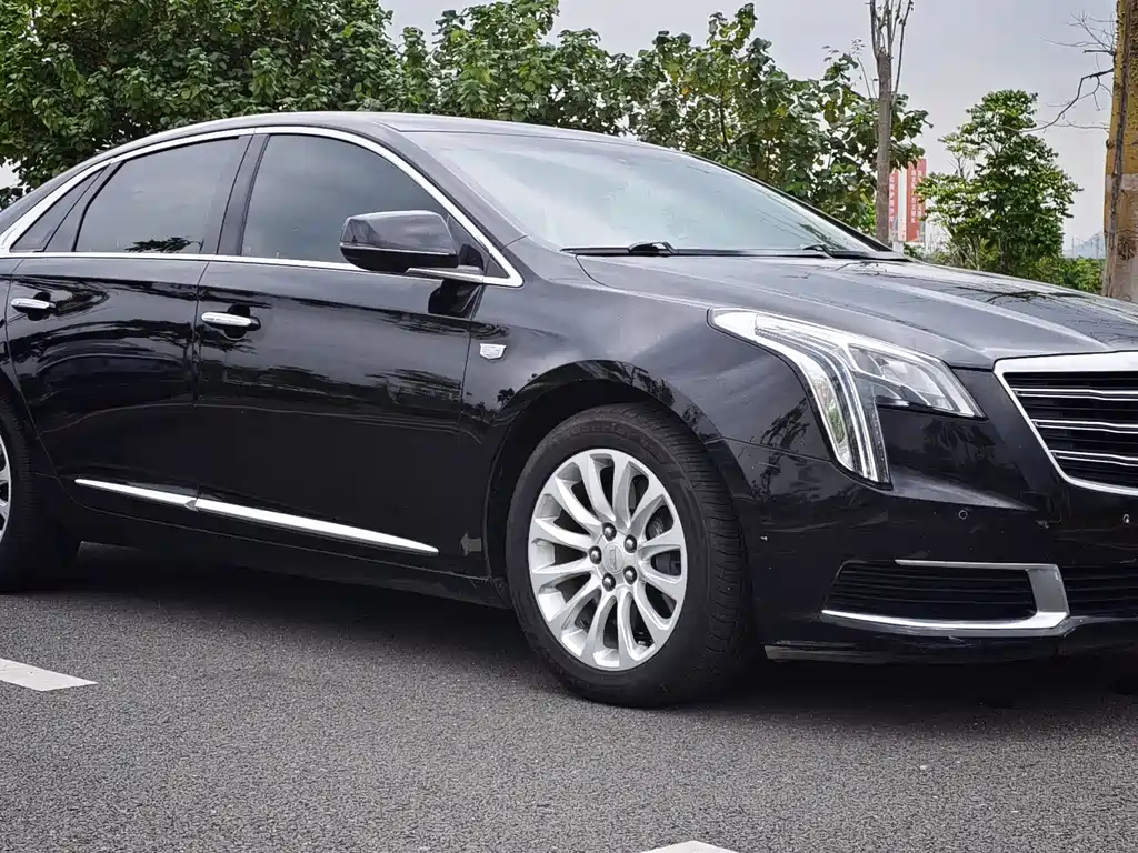 Cadillac XTS 2018 — фото 8