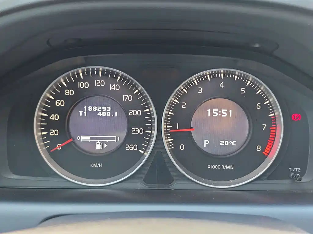 Volvo XC60 2013 — фото 16