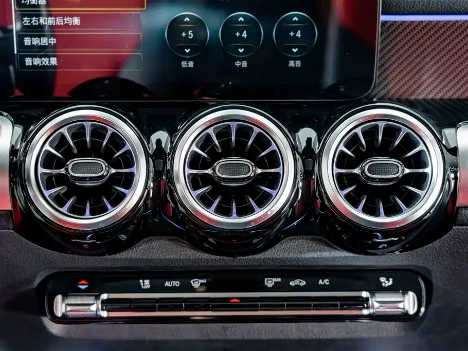 Mercedes-Benz GLB AMG 2023 — фото 11