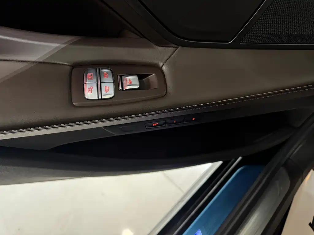 BMW 7 Series 2020 — фото 17