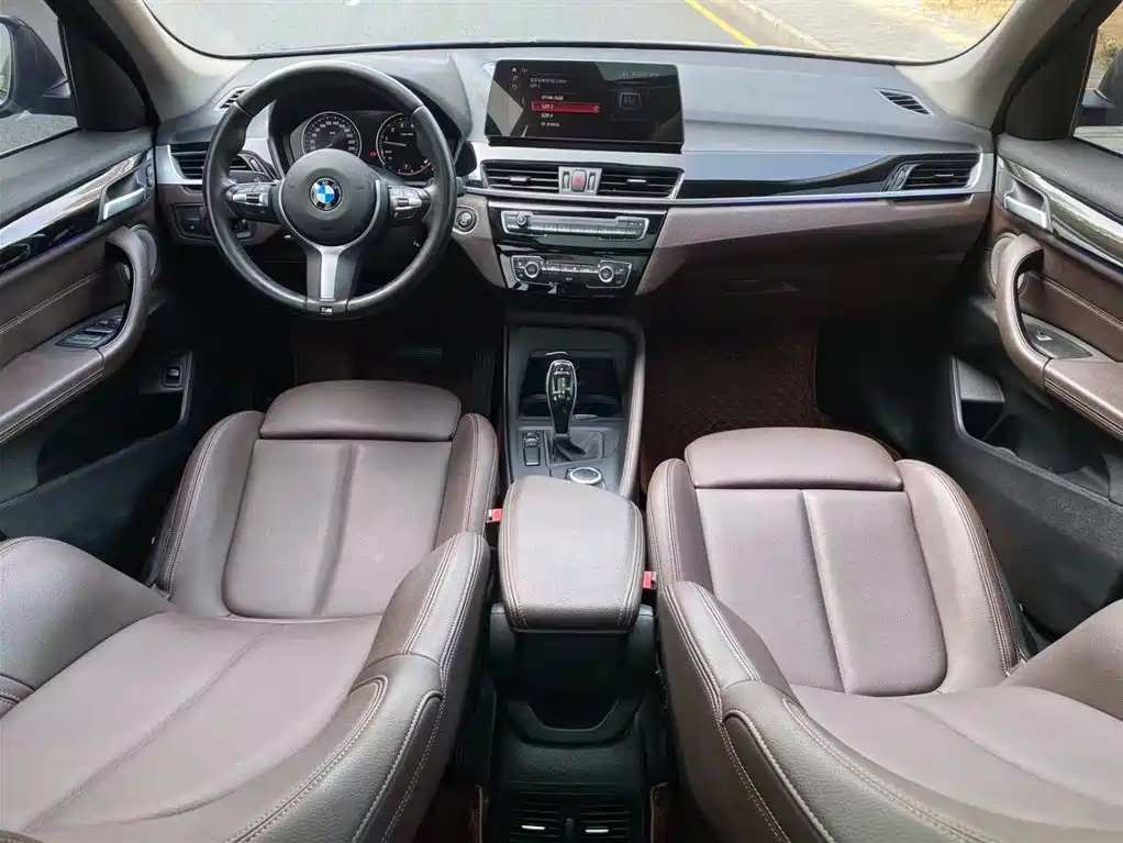 BMW X1 2022 — фото 8