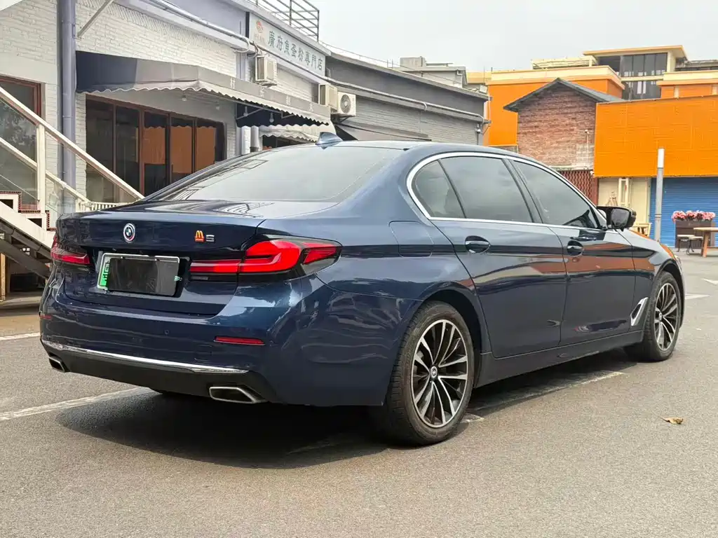 BMW 5 Series New Energy 2022 — фото 16