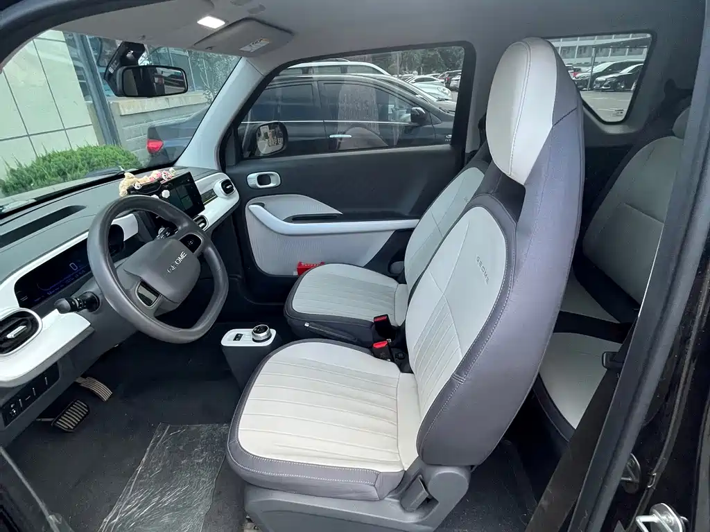 Geely Galaxy Panda 2025