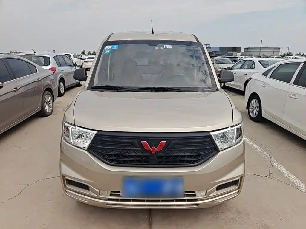 Wuling Hongguang V 2019 — фото 3