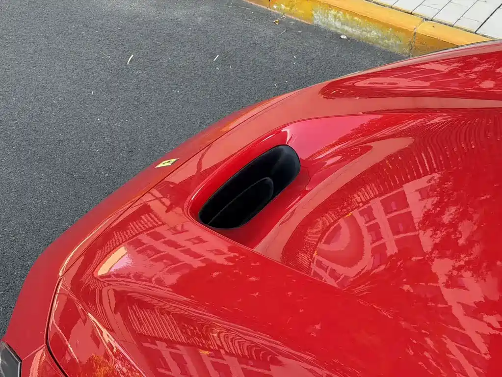 Ferrari F8 2021 — фото 12