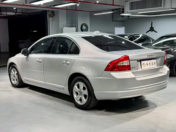 Volvo S80L 2009