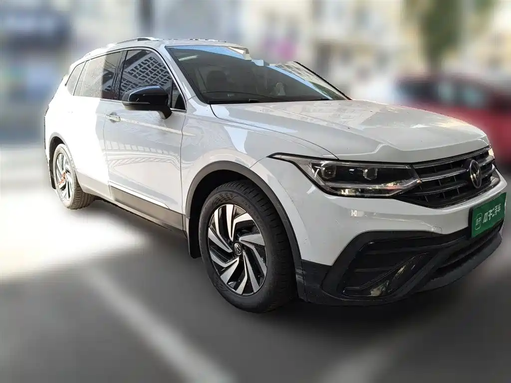 Volkswagen Tiguan L 2025 — фото 3