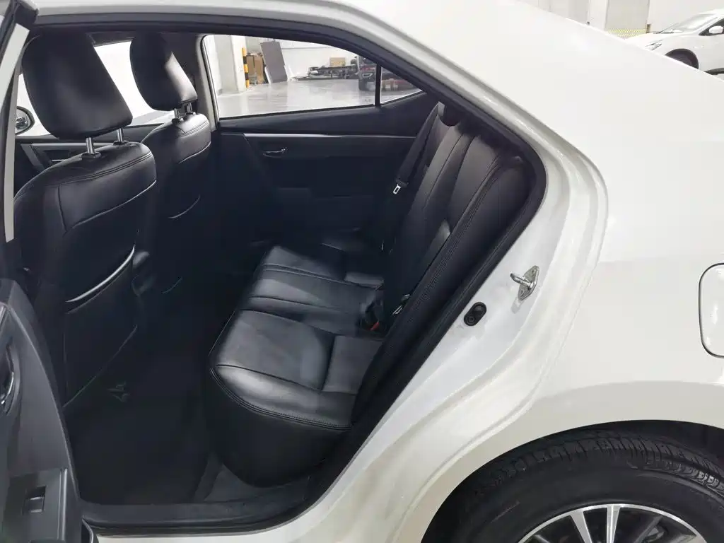 Toyota Levin 2017 — фото 15