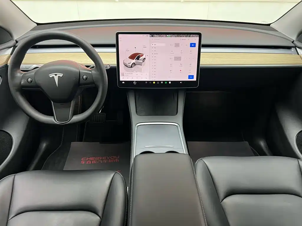 Tesla Model Y 2023 — фото 12
