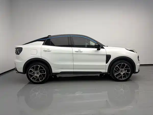 Lynk & Co 05 2021