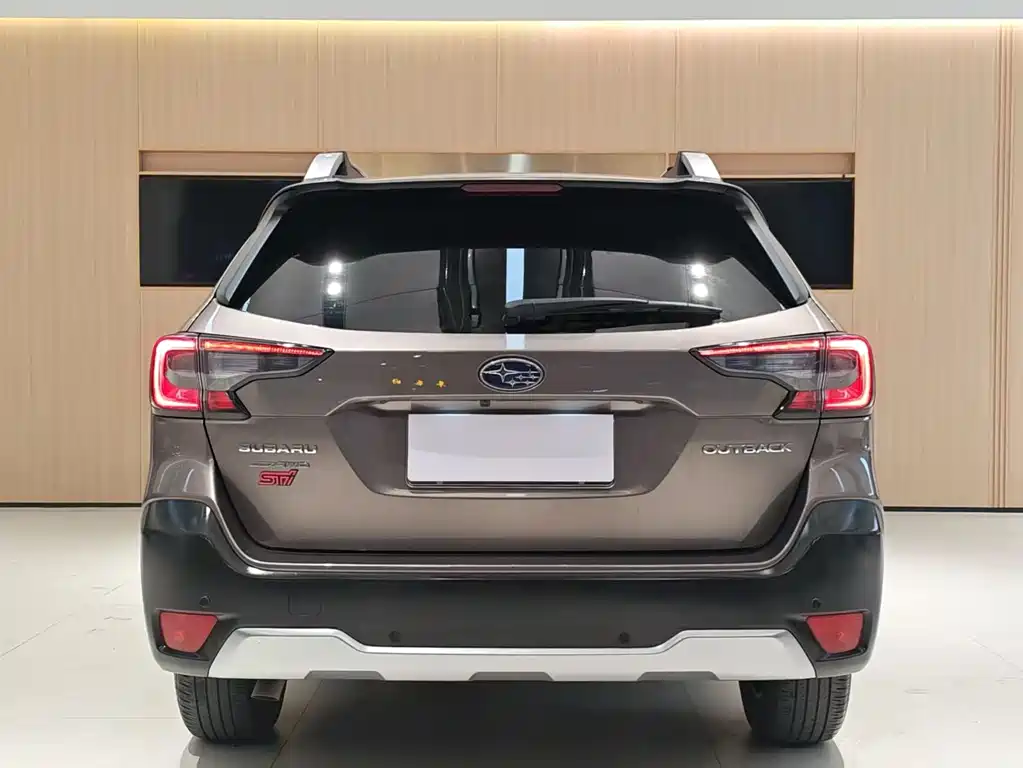 Subaru Outback 2022 — фото 5