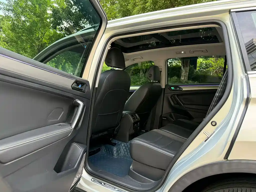 Volkswagen Tiguan L 2020 — фото 6