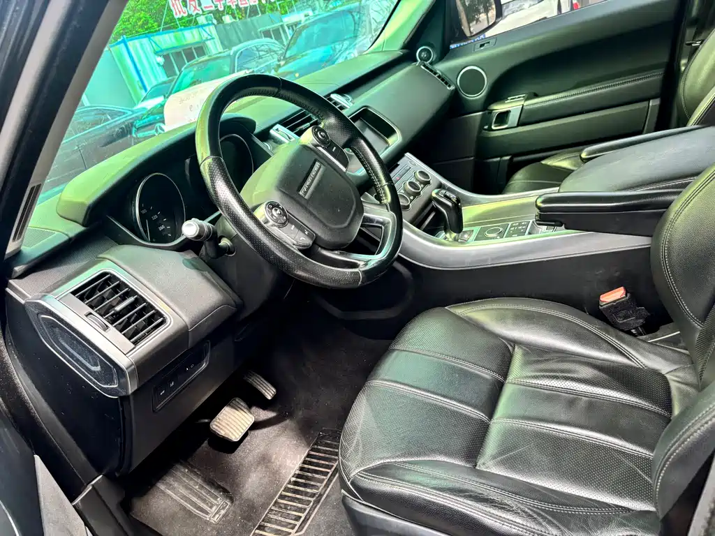 Land Rover Range Rover Sport 2017 — фото 9