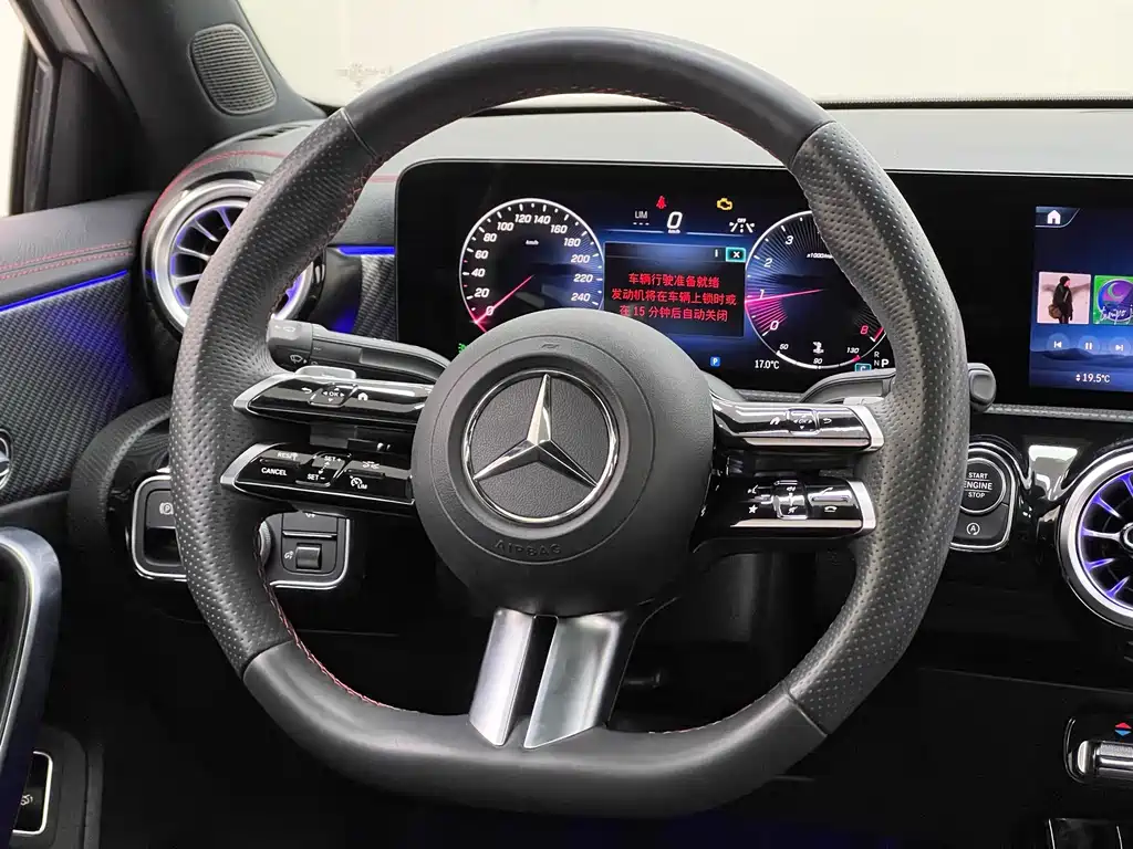 Mercedes-Benz A-Class 2023 — фото 25