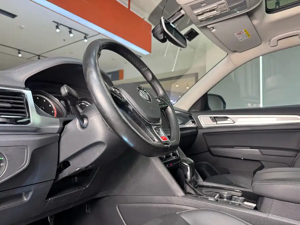 Volkswagen Teramont 2019 — фото 12