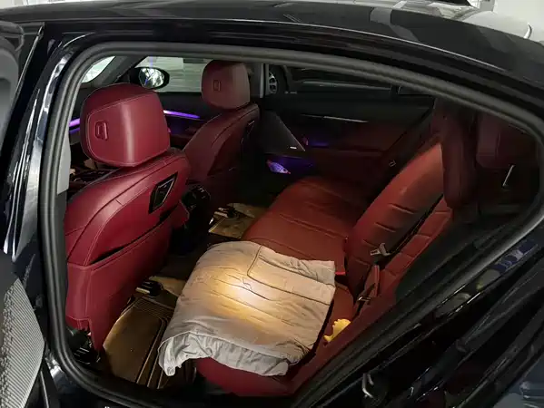 BMW 5 Series 2025