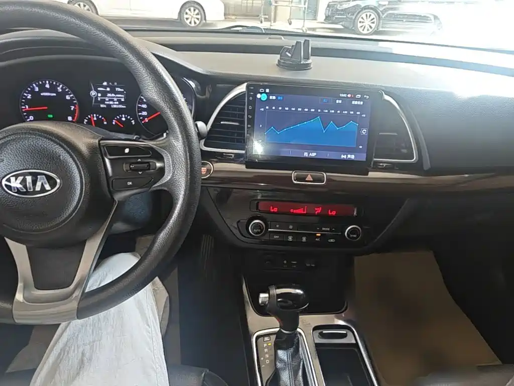 Kia K4 2015 — фото 10