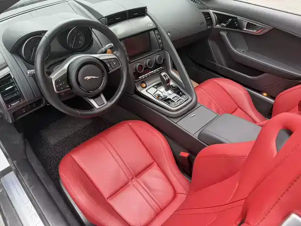 Jaguar F-TYPE 2014