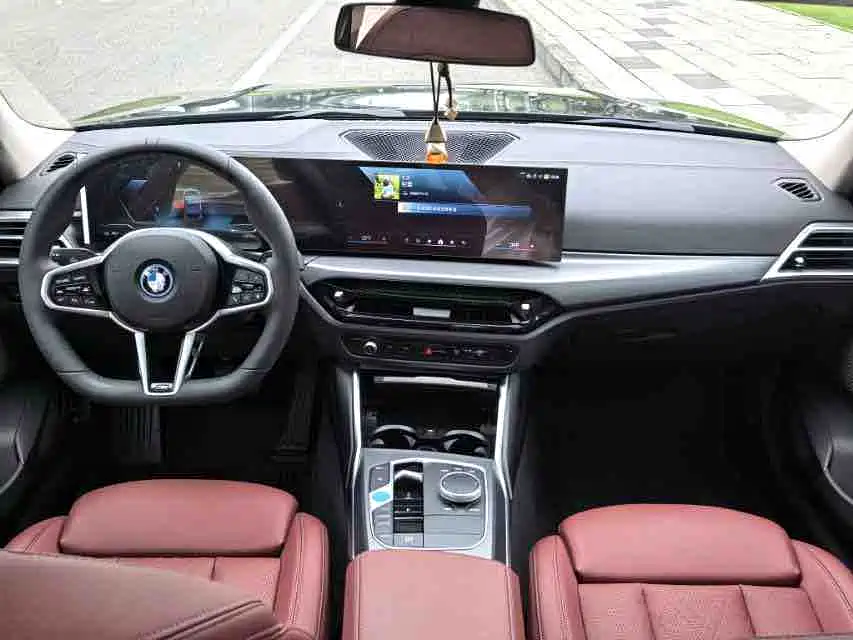 BMW i3 2025