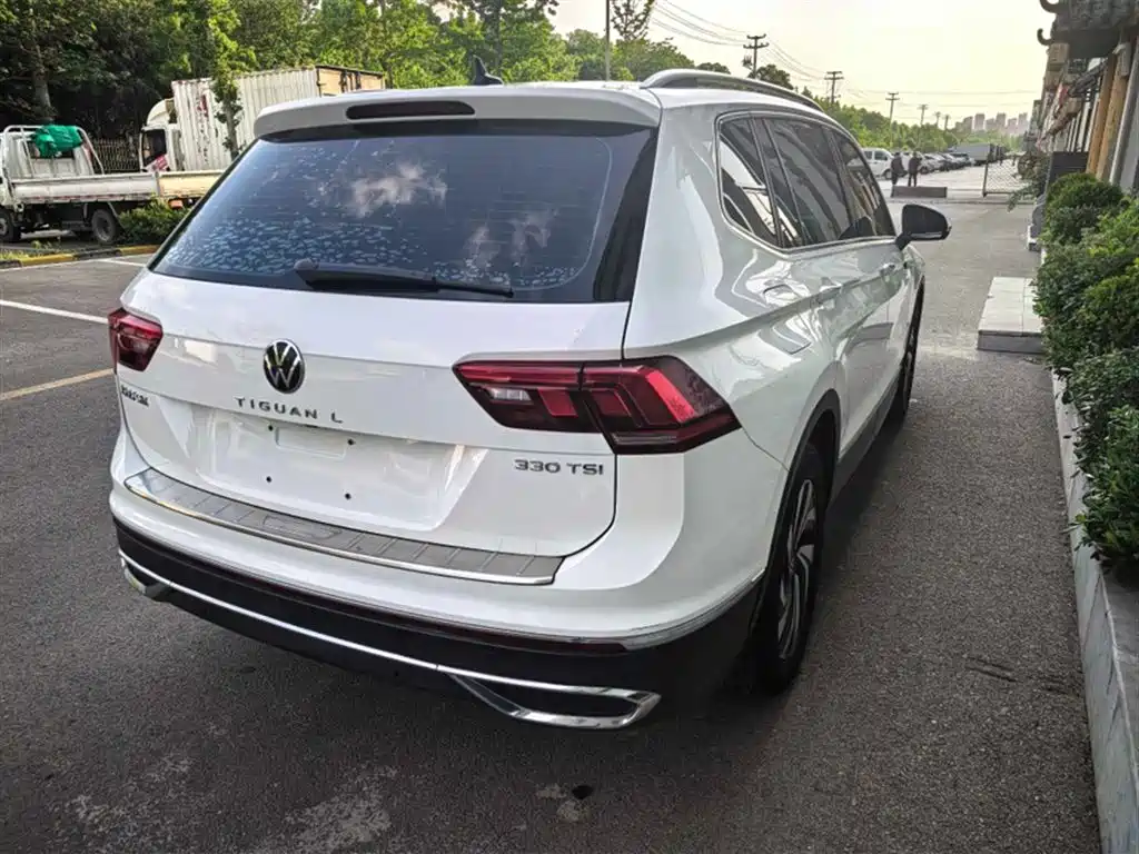 Volkswagen Tiguan L 2022 — фото 6