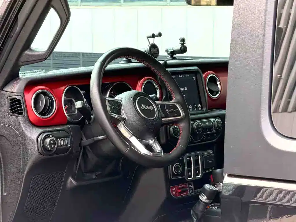 Jeep Wrangler 2023 — фото 4