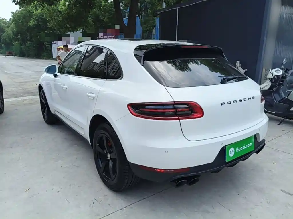 Porsche Macan 2016