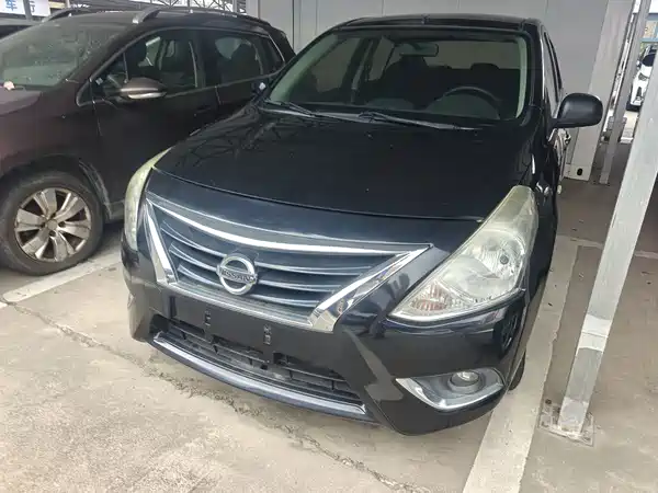 Nissan Sunny 2015