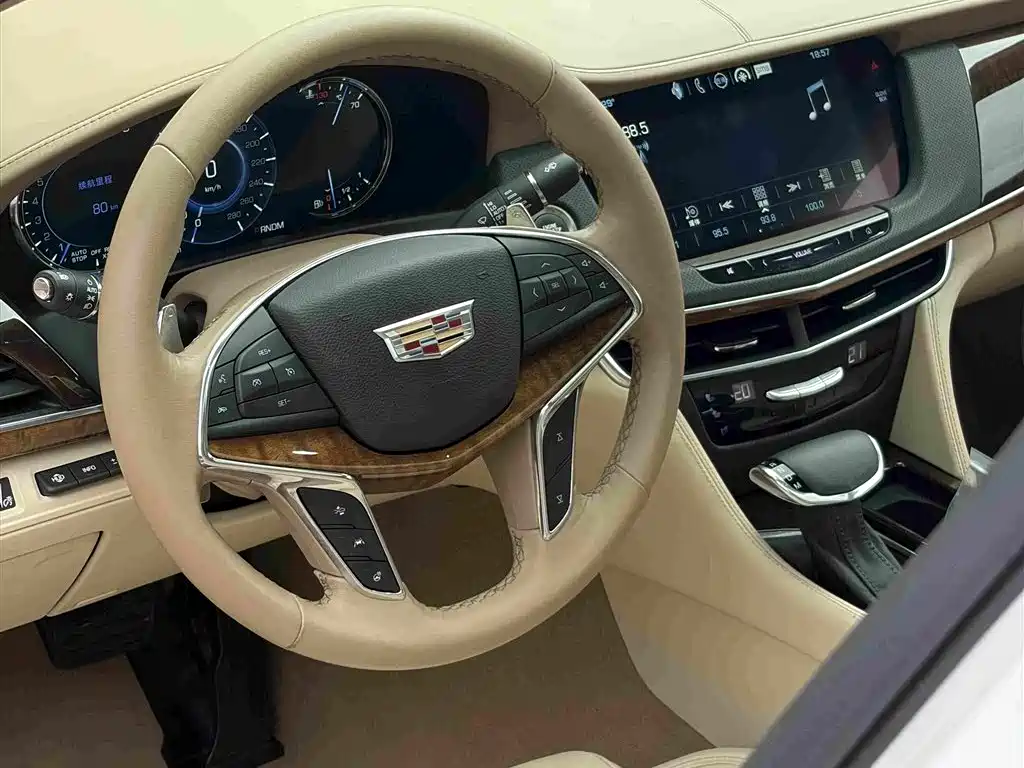 Cadillac CT6 2016 — фото 13