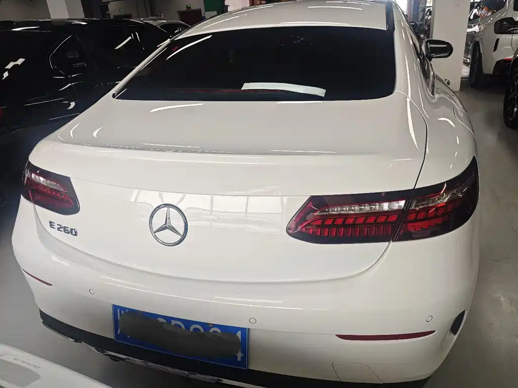 Mercedes-Benz E-Class 2023 — фото 5