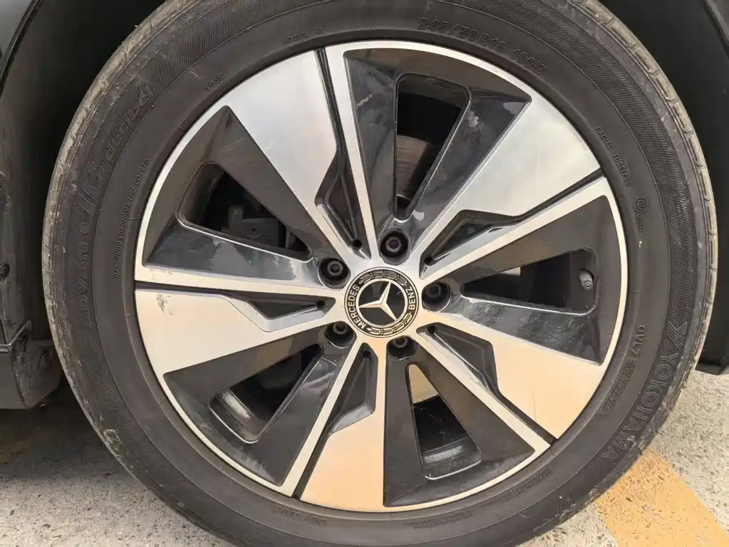 Mercedes-Benz V-Class 2022 — фото 30