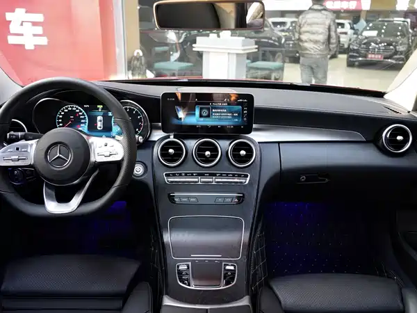 Mercedes-Benz C-Class 2020
