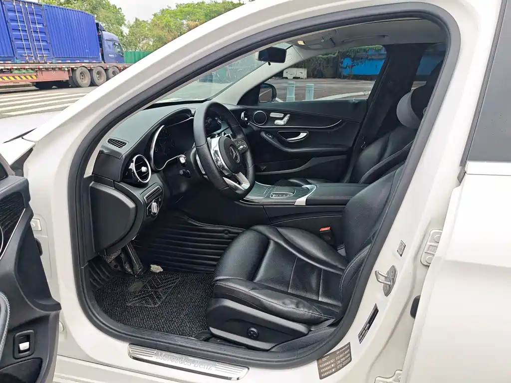Mercedes-Benz C-Class 2020 — фото 4
