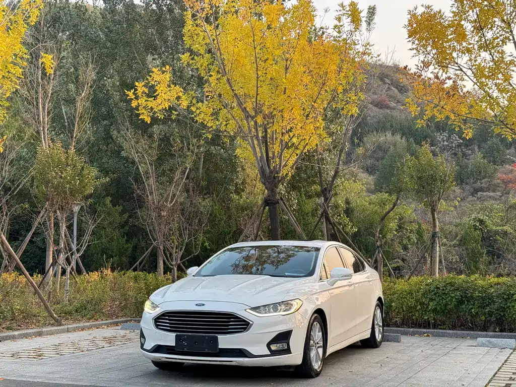 Ford Mondeo 2018 — фото 1