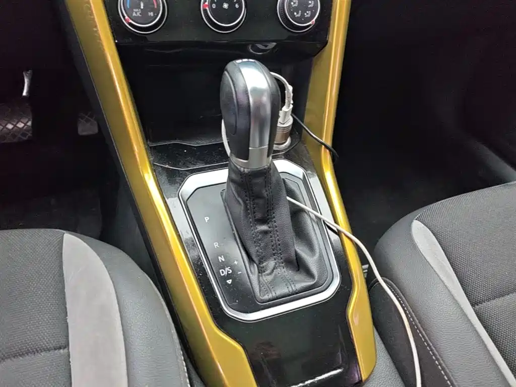 Volkswagen T-Roc 2019 — фото 14