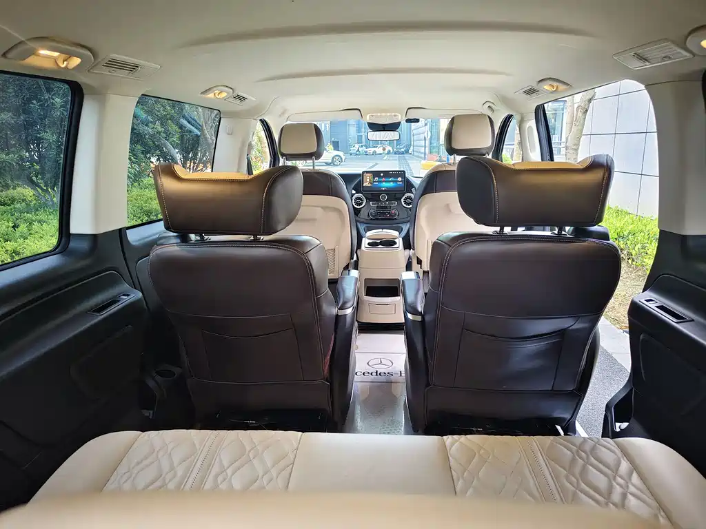 Mercedes-Benz Vito 2022 — фото 10