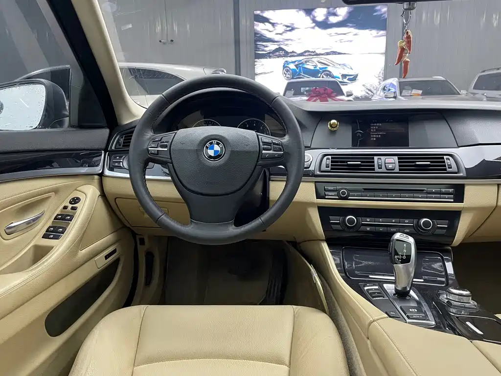 BMW 5 Series 2013 — фото 14