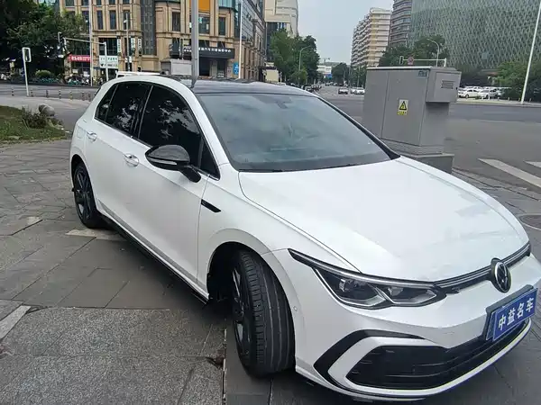 Volkswagen Golf 2023