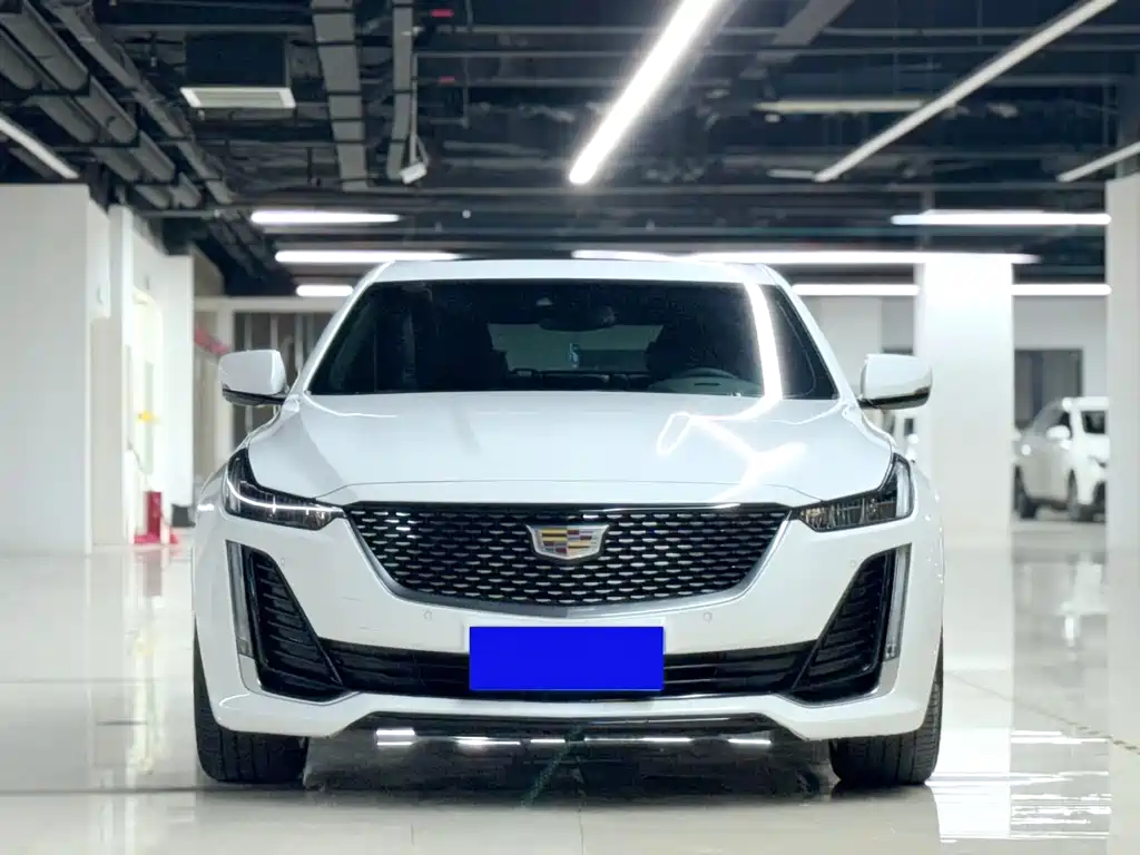 Cadillac CT5 2022 — фото 2