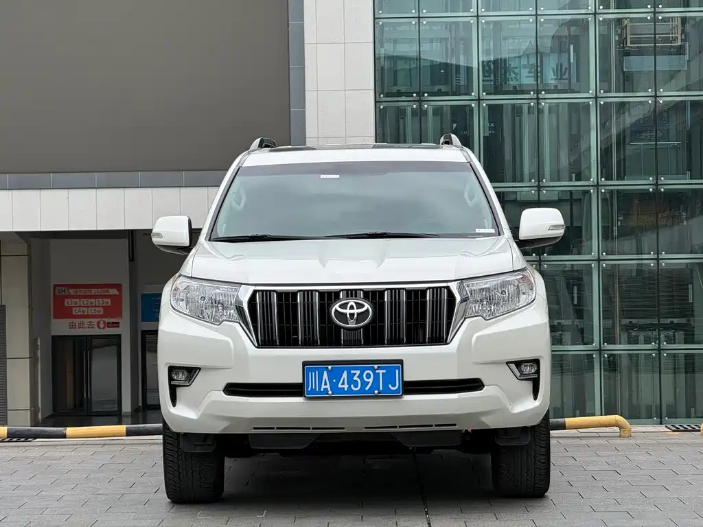 Toyota Prado 2019 — фото 8