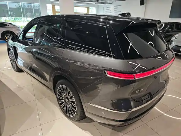 NIO ES8 2026