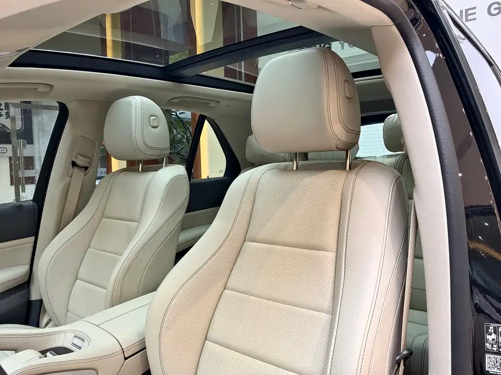 Mercedes-Benz GLE 2020 — фото 18